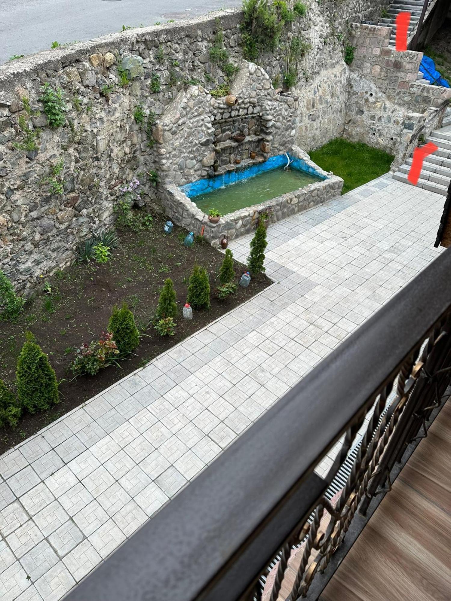Dom Adonis Hotel Dilijan Exterior foto